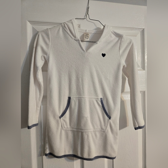OshKosh B'gosh Other - White Kids Hoodie with Heart Detail
